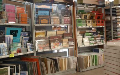 Le support papier pour une peinture à l’acrylique dans l’Hérault